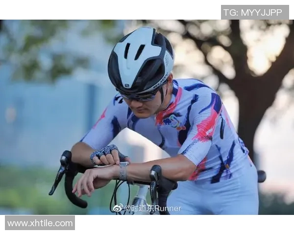 足球明星引领潮流打造时尚品牌展现运动与时尚完美融合的新风尚