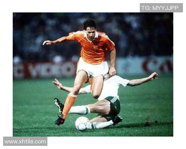 南京足球队的防反战术解析及其在比赛中的应用策略探讨 南京足球队的防反战术解析及其在比赛中的应用策略探讨